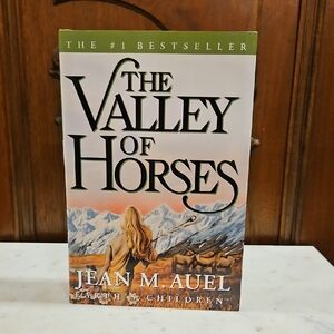 The Valley of Horses Hardback Book Jean M. Auel  Earth Children Volume 2